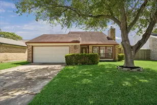 15714 Pipers View Dr, Houston, TX 77598 - Photo 1