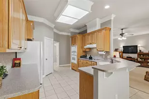 401 Sapphire Dr, College Station, TX 77845 - Photo 12