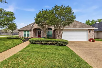 401 Sapphire Drive, College Station, TX 77845 - Photo 1