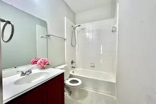 3119 Cambridge Meadows Ln, Dickinson, TX 77539 - Photo 18