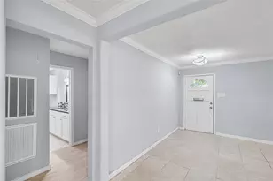 6002 McKnight St, Houston, TX 77035 - Photo 12