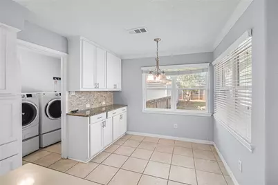 6002 McKnight Street, Houston, TX 77035 - Photo 8