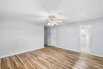 6002 McKnight Street, Houston, TX 77035 - Photo 22