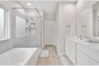 14226 Lake Lodge Drive, Conroe, TX 77384 - Photo 18