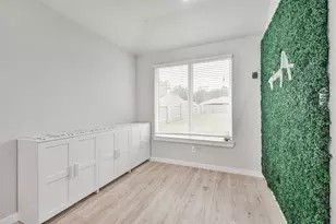 14226 Lake Lodge Dr, Conroe, TX 77384 - Photo 12