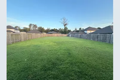 14226 Lake Lodge Drive, Conroe, TX 77384 - Photo 22