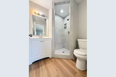 303 Ligustrum Street, Lake Jackson, TX 77566 - Photo 12