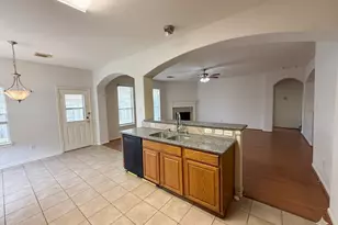 4123 Applecreek Bend Dr, Stafford, TX 77477 - Photo 4