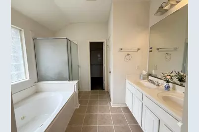 4123 Applecreek Bend Drive, Stafford, TX 77477 - Photo 6