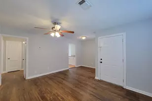12422 Mylla St, Houston, TX 77015 - Photo 4