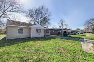 12422 Mylla St, Houston, TX 77015 - Photo 2