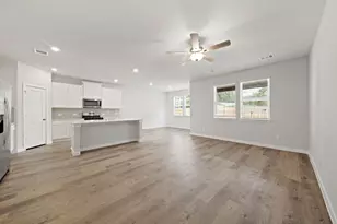 3609 Crawford St, Bay City, TX 77414 - Photo 12
