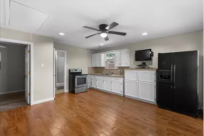 12615 Old River Drive, Mont Belvieu, TX 77523 - Photo 36