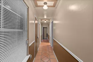 12615 Old River Dr, Mont Belvieu, TX 77523 - Photo 16