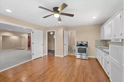 12615 Old River Drive, Mont Belvieu, TX 77523 - Photo 34