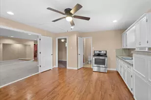 12615 Old River Dr, Mont Belvieu, TX 77523 - Photo 34