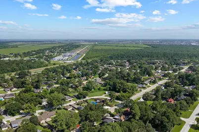 12615 Old River Drive, Mont Belvieu, TX 77523 - Photo 42