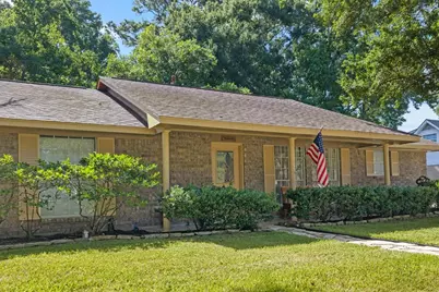 12615 Old River Drive, Mont Belvieu, TX 77523 - Photo 1