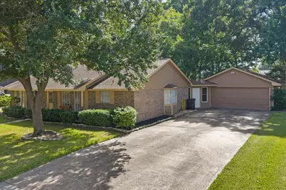 12615 Old River Drive, Mont Belvieu, TX 77523 - Photo 2