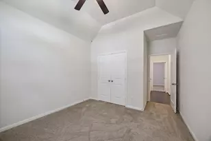 15803 Graham Spring Ln, Houston, TX 77044 - Photo 18