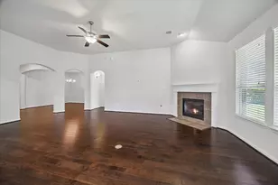 15803 Graham Spring Ln, Houston, TX 77044 - Photo 12