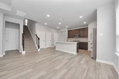 196 Chestnut Meadow Drive, Conroe, TX 77384 - Photo 6