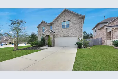 196 Chestnut Meadow Drive, Conroe, TX 77384 - Photo 2