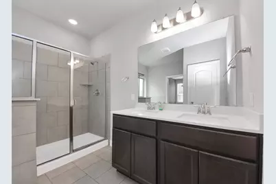 196 Chestnut Meadow Drive, Conroe, TX 77384 - Photo 4