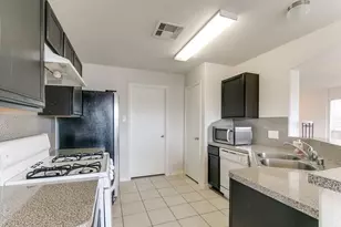 9315 Ratama Creek Ln, Houston, TX 77064 - Photo 6