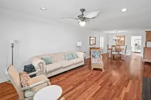 4002 Drummond St, Houston, TX 77025 - Photo 8