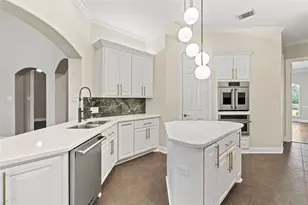 505 Constellation Blvd, League City, TX 77573 - Photo 8