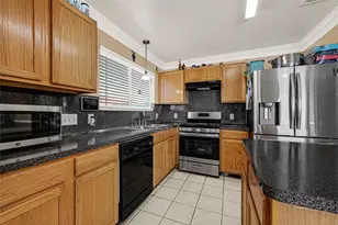 19518 Green Chase Ln, Houston, TX 77073 - Photo 4