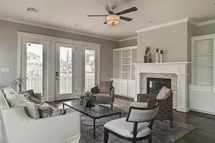 1023 E 24th St, Houston, TX 77009 - Photo 8