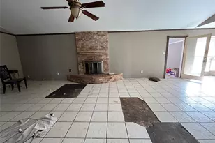 11414 Kirkwyn Dr, Houston, TX 77089 - Photo 2