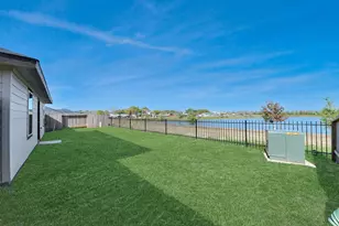 1027 Bluegill Ln, Alvin, TX 77511 - Photo 14