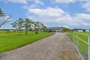 660 County Rd 3011, Dayton, TX 77535 - Photo 2