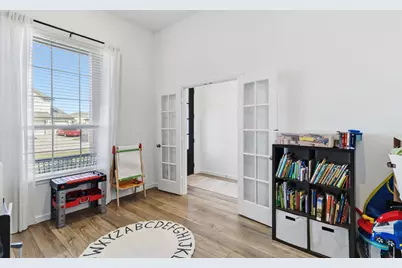 15418 Kings Lake Court, Mont Belvieu, TX 77523 - Photo 30