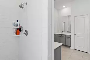 15418 Kings Lake Ct, Mont Belvieu, TX 77523 - Photo 22