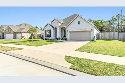 15418 Kings Lake Court, Mont Belvieu, TX 77523 - Photo 2