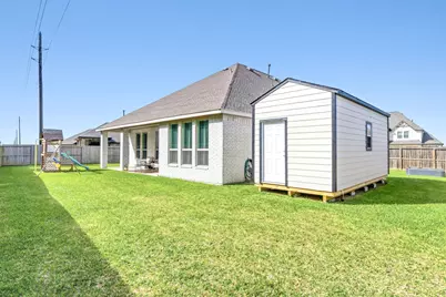 15418 Kings Lake Court, Mont Belvieu, TX 77523 - Photo 34
