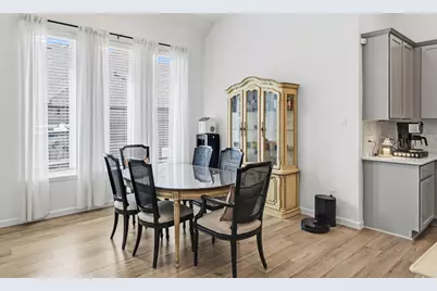 15418 Kings Lake Court, Mont Belvieu, TX 77523 - Photo 14