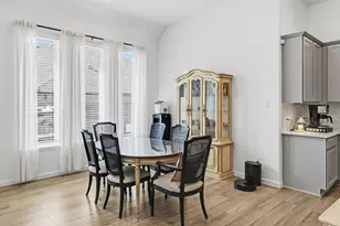 15418 Kings Lake Ct, Mont Belvieu, TX 77523 - Photo 14