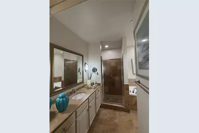 4899 Montrose Boulevard #808, Houston, TX 77006 - Photo 6
