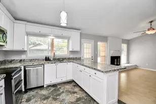 11506 Barwood Bend Dr, Houston, TX 77065 - Photo 12