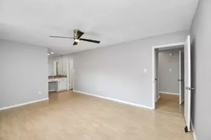 11506 Barwood Bend Dr, Houston, TX 77065 - Photo 22