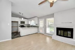 11506 Barwood Bend Dr, Houston, TX 77065 - Photo 10