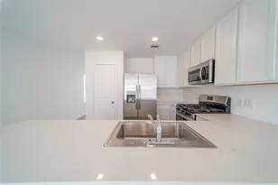 6851 Eastern Cottonwood Ln, Katy, TX 77493 - Photo 10