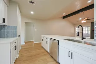 6208 Silver Leaf Dr, League City, TX 77573 - Photo 12