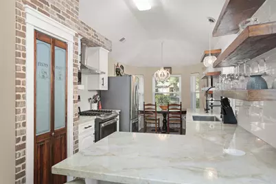 11401 30th Avenue N, Texas City, TX 77591 - Photo 1