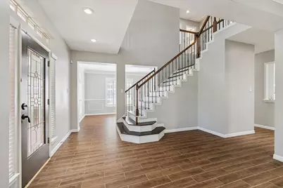 2006 Ravens Crest Drive, Sugar Land, TX 77478 - Photo 6